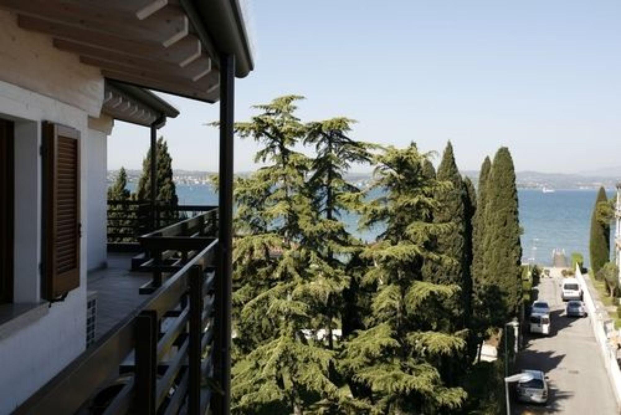 Residence Alexandra Stay Sirmione Exterior photo