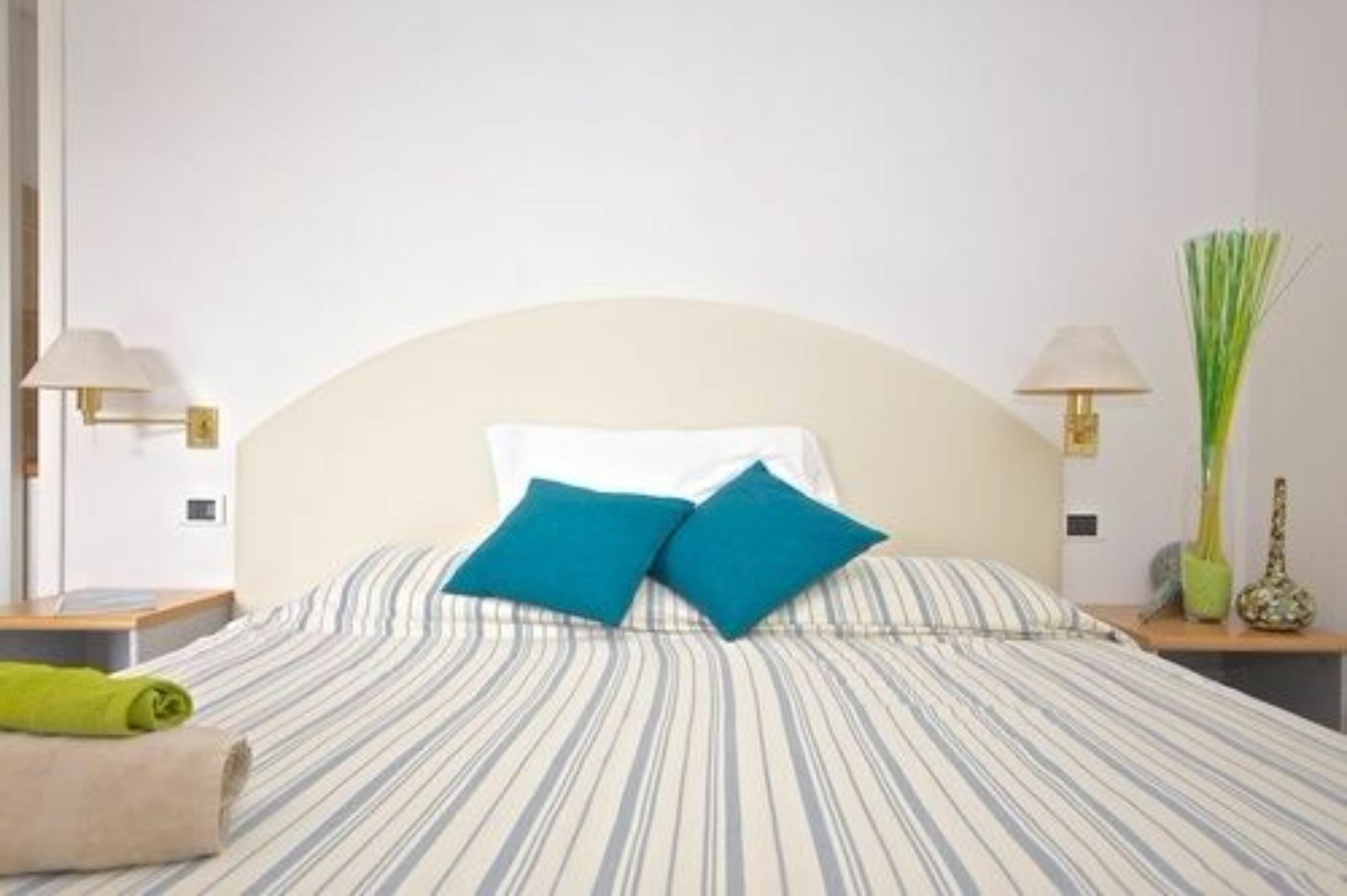 Residence Alexandra Stay Sirmione Exterior photo